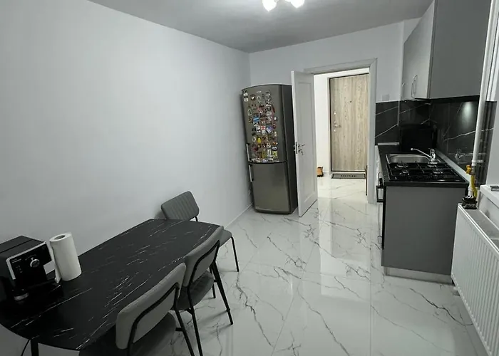 Garsoniera Aproape De Promenada Mall Appartamento